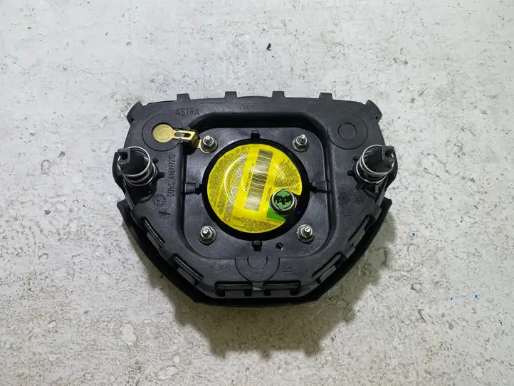 Opel Astra H (2004 - 2009) 13168455 Подушка безопасности руля — фото 3