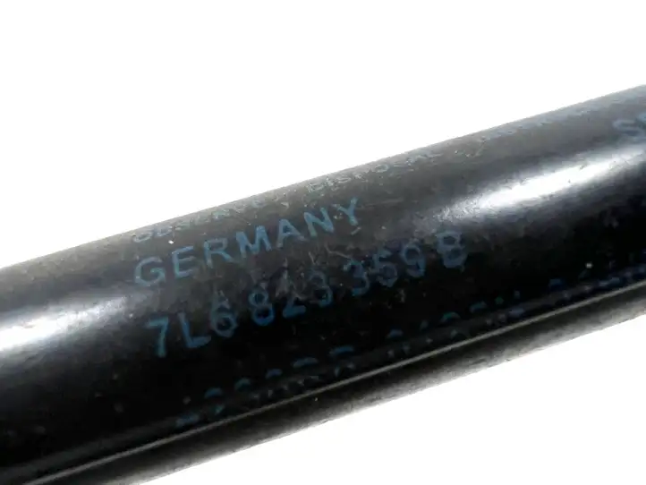 Volkswagen Touareg I (2002 - 2010)  7L6823359B  Амортизатор капота