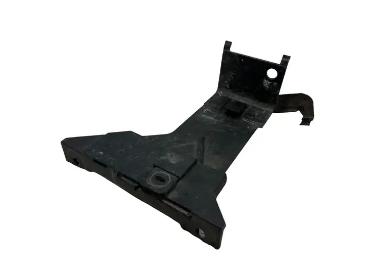 Renault Scenic II -  Grand scenic II (2003 - 2006)  8200245540B Держатель блока управления двигателем