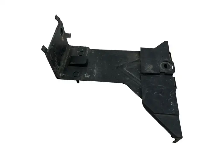 Renault Scenic II -  Grand scenic II (2003 - 2006)  8200245540B Держатель блока управления двигателем