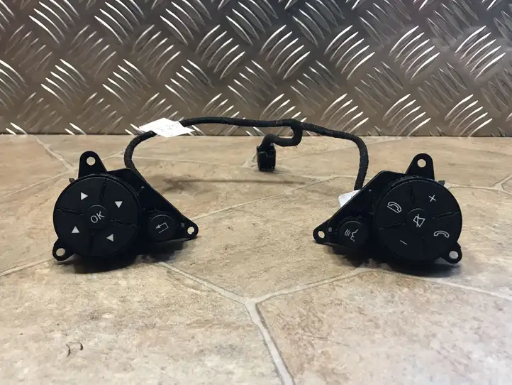 Mercedes-Benz C W204 (2007 - 2014) A2048210051 Кнопки на рулевом колесе — фото 13