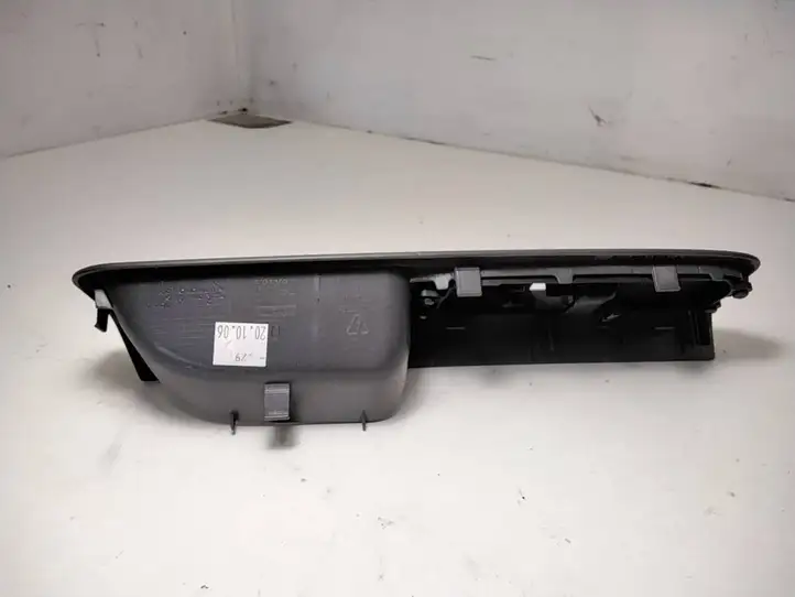 Volvo V50 (2004 - 2008) 8679474 Ручка закрывания двери — фото 3