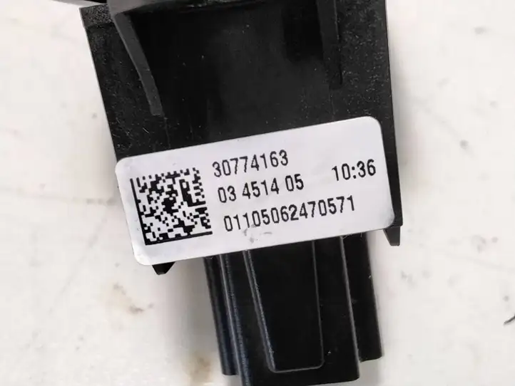 Volvo V50 (2004 - 2008) 30774163 Кнопка стеклоподъемников — фото 2