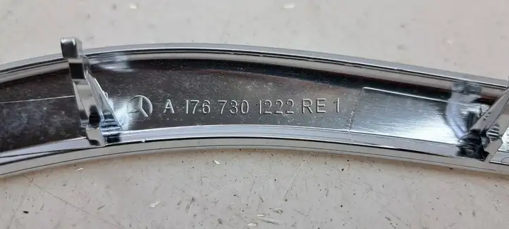 Mercedes-Benz CLA C117,X117,W117 (2013 - 2019) A1767301222 Прочая отделка задней двери — фото 3