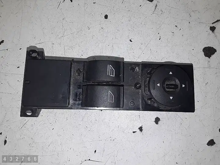 Ford Focus (2005 - 2008) 3M5T14529CE Кнопка стеклоподъемников — фото 1