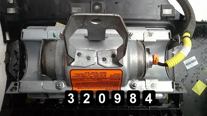 Nissan Note (E11) (2006 - 2014) Подушка безопасности пассажира — фото 4