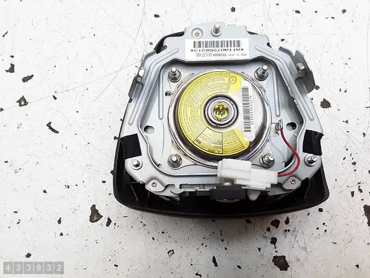 Mazda 6. (2009 - 2012)  GS1G57K00 Подушка безопастности руля