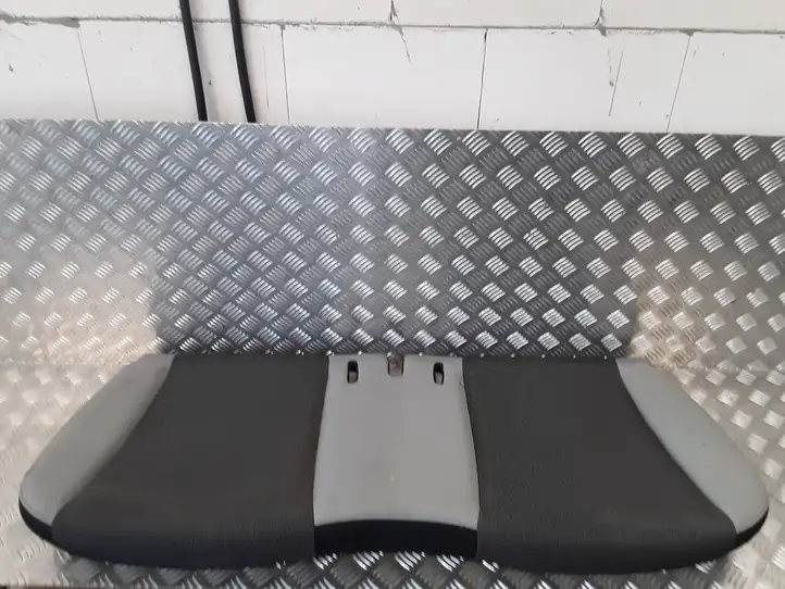 Toyota Aygo (2014 - 2018)   Заднее сиденье