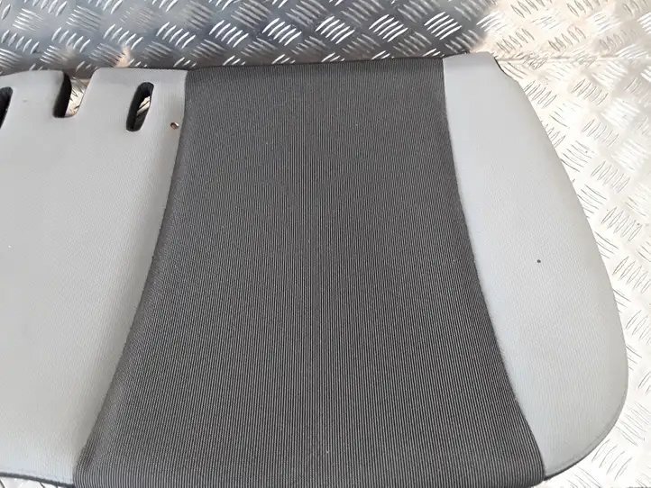 Toyota Aygo (2014 - 2018)   Заднее сиденье