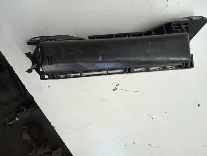 Toyota Prius (XW20) (2003 - 2009)  7107XA1 Блок предохранителей