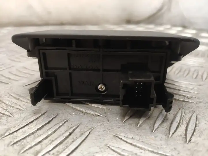 Volvo S60 (2010 - 2013) 31334637 Кнопка ручного тормоза — фото 3