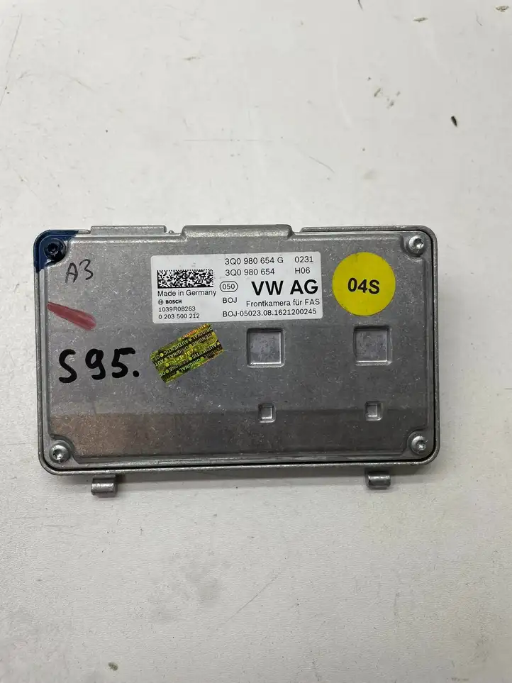 Audi A3/S3 8V (2016 - 2020) 3q0980654g Камера в лобовом стекле — фото 2