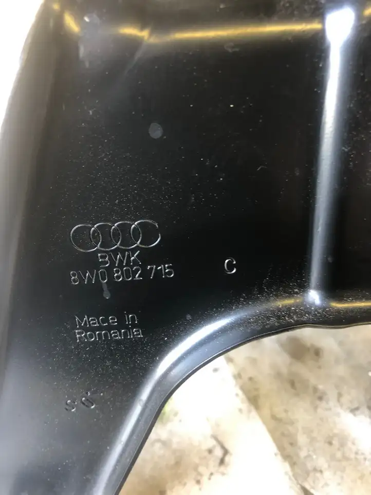Audi A4 S4 B9 8W (2019 - ) 8w0802715c Держатель (кронштейн) — фото 3