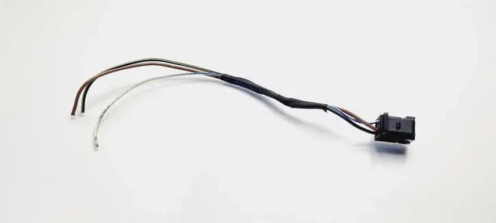 BMW 5 E60 E61 (2004 - 2010) 6901836 Прочая электропроводка — фото 1