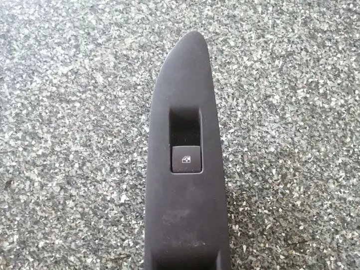 Buick Encore I (2012 - 2019) 95025525 Кнопка стеклоподъемников — фото 4