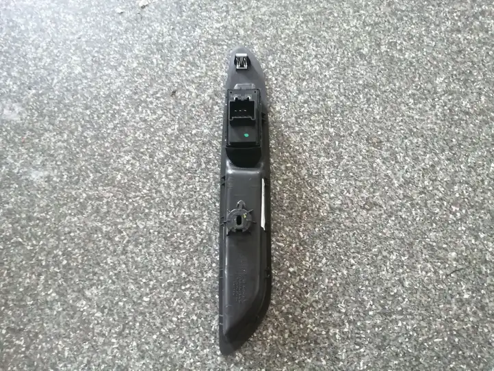 Buick Encore I (2012 - 2019) 95025525 Кнопка стеклоподъемников — фото 5