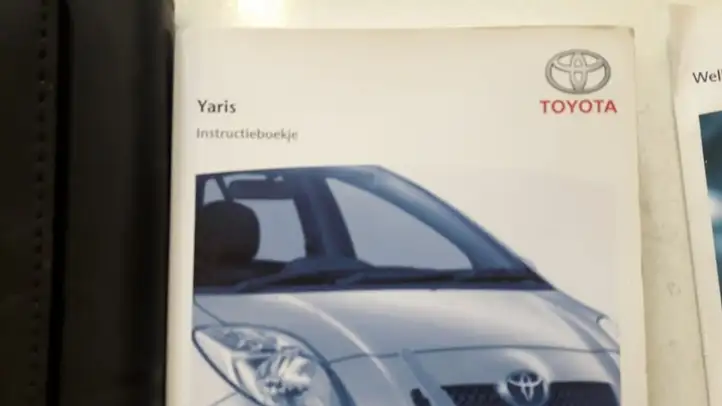 Toyota Yaris (2005 - 2009) Руководство пользователя — фото 3