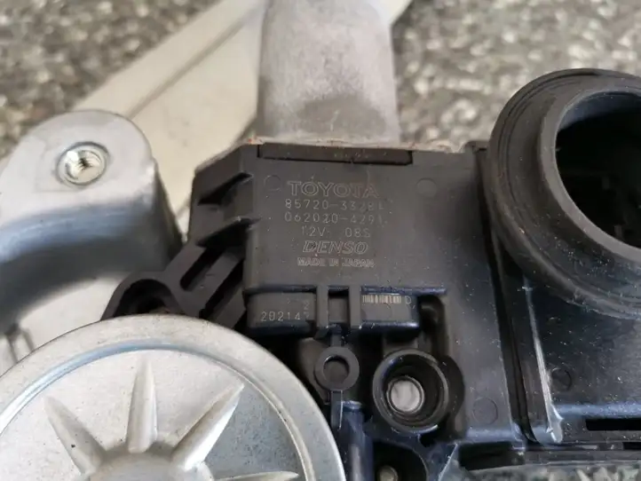Lexus ES 250 - 300 - 350 (2015 - 2018) 8572033281 Стеклоподъемник передней двери (комплект) — фото 2