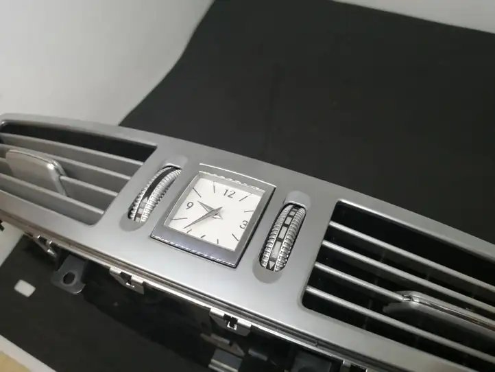 Mercedes-Benz S W221 (2005 - 2013) A2218300954 Центральный воздушный дефлектор — фото 3