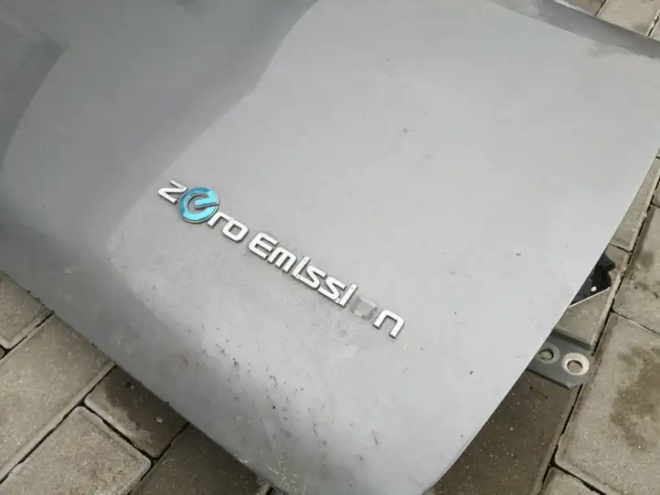Nissan Leaf I (ZE0) (2010 - 2017) Дверь — фото 5