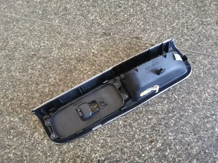 Volvo S40 (2004 - 2007) 8663815 Накладка кнопки стеклоподъемника — фото 3