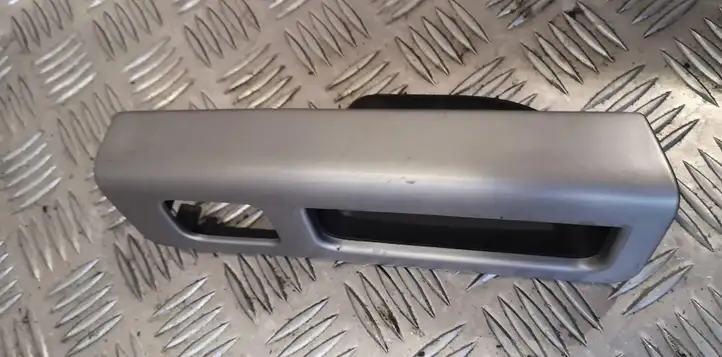 Volvo V50 (2004 - 2008)   Ручка / отделка