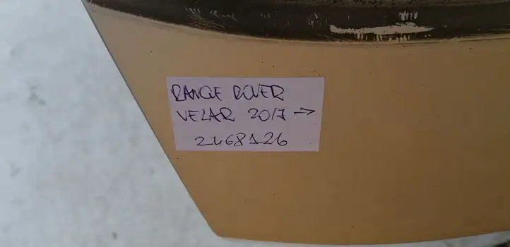 Land Rover Range Rover Velar (2017 - ) 18A240010B Крышка багажника — фото 2