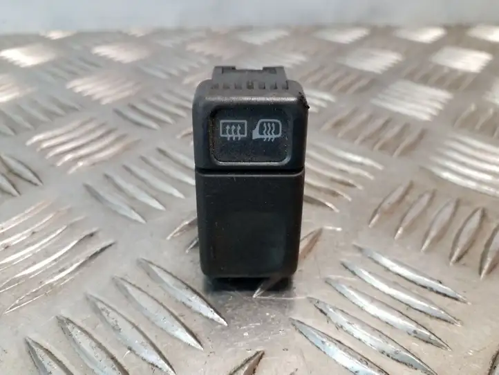 Volvo V70 (1997 - 2000)  9162952 Включатель обогрева стекла с помощью электричества