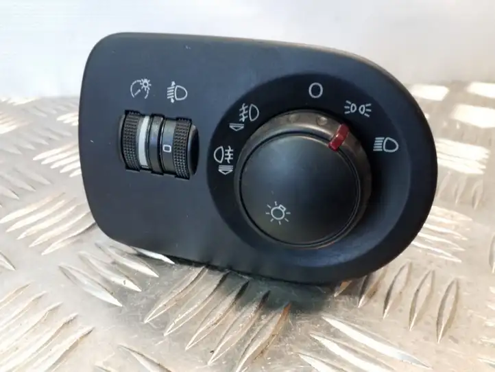 Seat Leon (1P) (2005 - 2012) 1P2941431B Включатель фонарей — фото 1