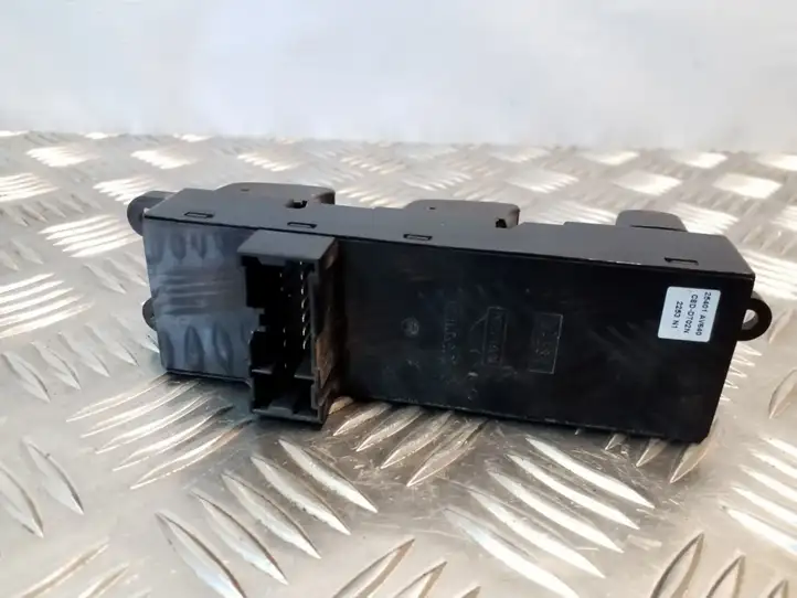 Nissan Primera (2001 - 2008) 25401AV640 Блок кнопок стеклоподъемников — фото 3