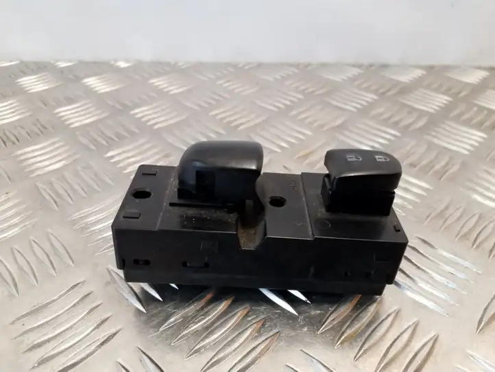 Nissan Juke I F15 (2010 - 2018) 254111KA0A Блок кнопок стеклоподъемников — фото 1