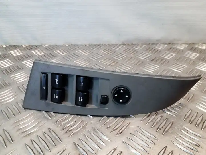 BMW 5 E60 E61 (2004 - 2010) 6943263 Кнопка стеклоподъемников — фото 1