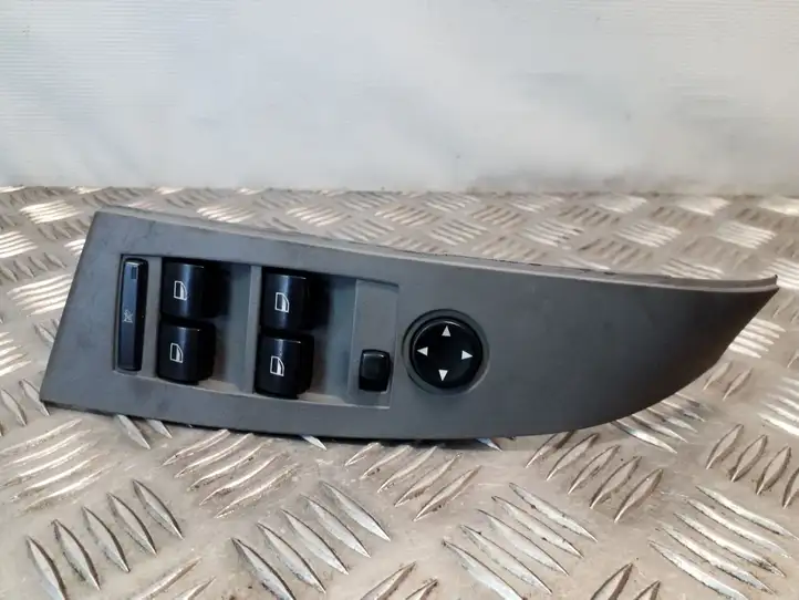 BMW 5 E60 E61 (2004 - 2010) 6943263 Кнопка стеклоподъемников — фото 2