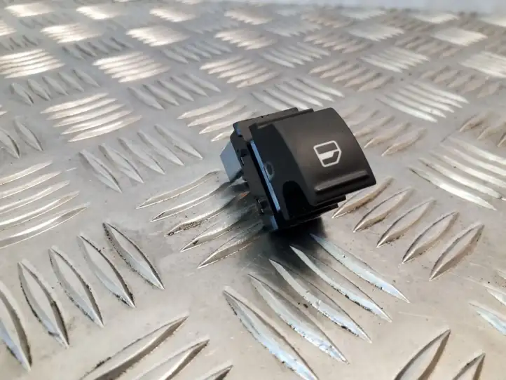 Seat Leon (1P) (2005 - 2012) 7L69598558 Кнопка стеклоподъемников — фото 1