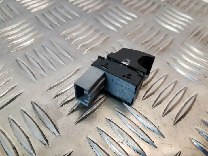 Seat Leon (1P) (2005 - 2012) 7L69598558 Кнопка стеклоподъемников — фото 3