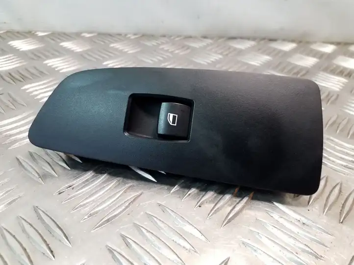 BMW 1 E81 E87 (2004 - 2011) 6935534 Кнопка стеклоподъемников — фото 1
