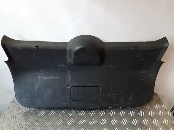 Nissan Juke I F15 (2010 - 2018) 909011KB0A Комплект обшивки крышки багажника — фото 1