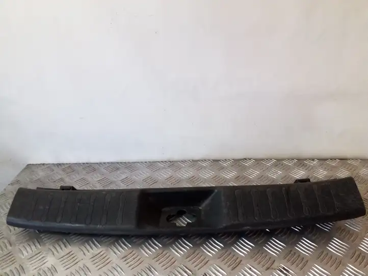 Nissan Juke I F15 (2010 - 2018) 849921KA0A Отделка порога багажника — фото 1