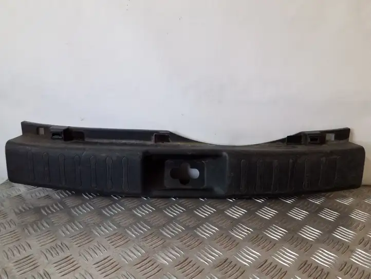 Nissan Juke I F15 (2010 - 2018) 849921KA0A Отделка порога багажника — фото 2