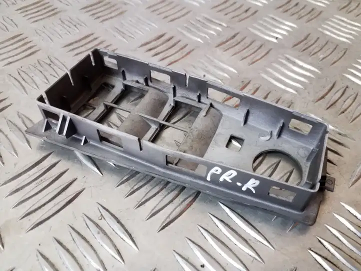 BMW 7 E65 E66 (2001 - 2008) Накладка кнопки стеклоподъемника — фото 3