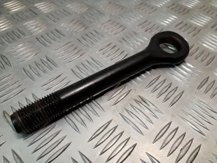 Hyundai ix35 (2009 - 2013) Буксировочная петля — фото 2