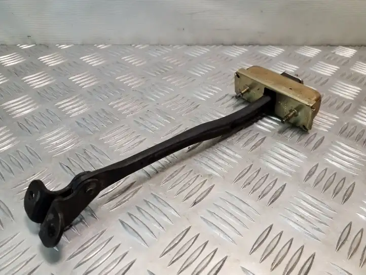 Jeep Cherokee (2001 - 2007)   Ограничитель открывания двери