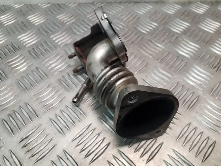 Mazda 6 (2012 - 2015) Трубка EGR — фото 3