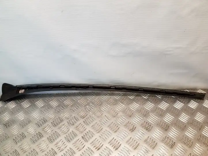Mercedes-Benz E W212 (2009 - 2016) A2126900982 Накладка стоек лобового стекла — фото 2