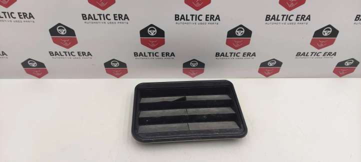 9176945 BMW 5 G30 G31 Ventiliacinės grotelės