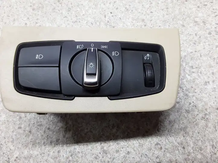 BMW 3 F30 F35 F31 (2012 - 2018) 9393941 Включатель фонарей — фото 4