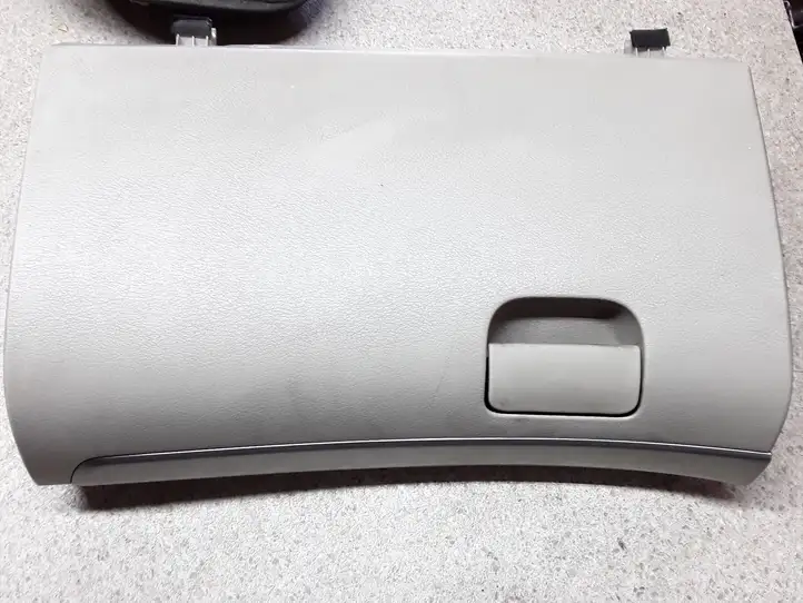 Subaru Outback (2007 - 2009) S15602030WA Крышка бардачка — фото 4