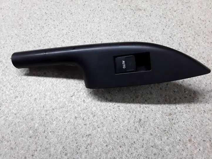 Lexus CT 200H (2010 - 2013) 7427176010 Кнопка стеклоподъемников — фото 3