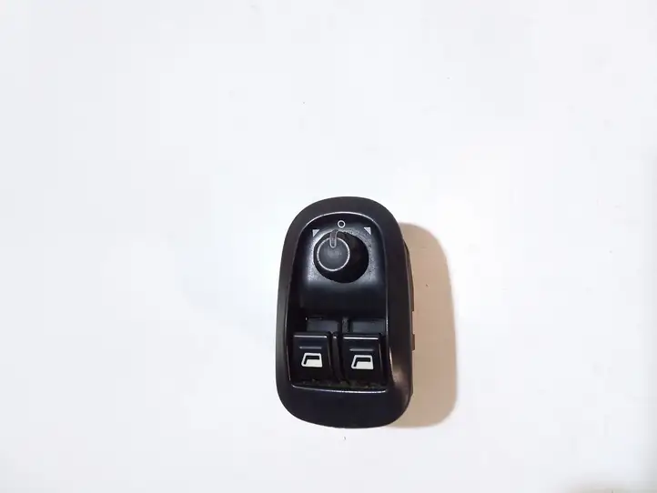 Peugeot 206 (1998 - 2012) Кнопка стеклоподъемников — фото 1