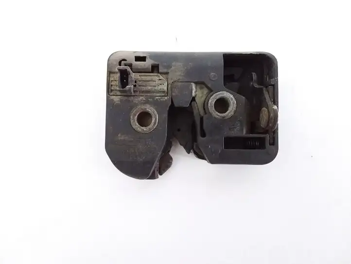 Seat Ibiza II (6k) (1999 - 2002) 6K6927505 Замок багажника — фото 1